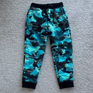 NWOT Lands End sherpa-lined joggers